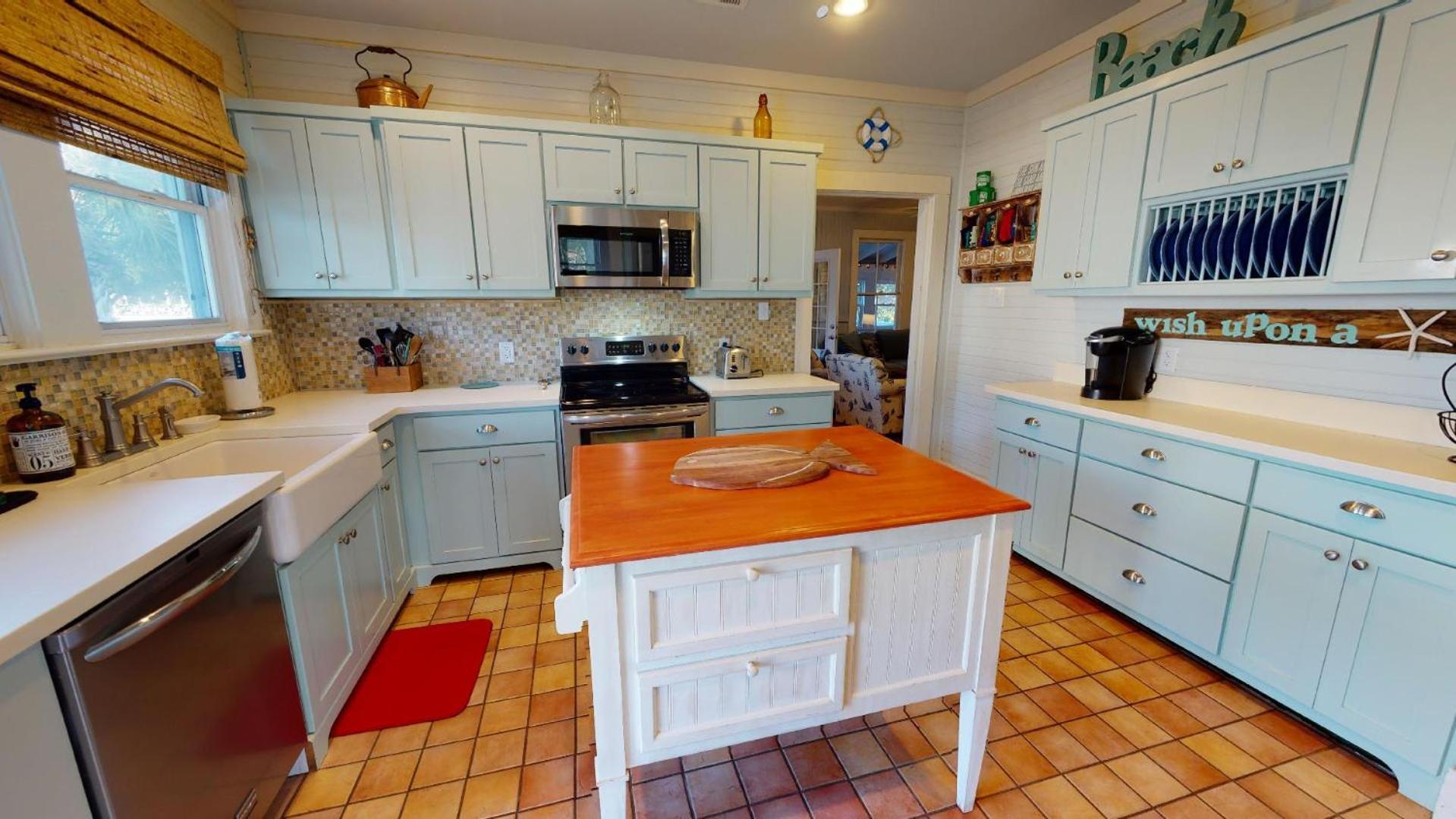 1201 Lovell Avenue By Tybee Beach Vacation Rentals タイビーアイランド エクステリア 写真