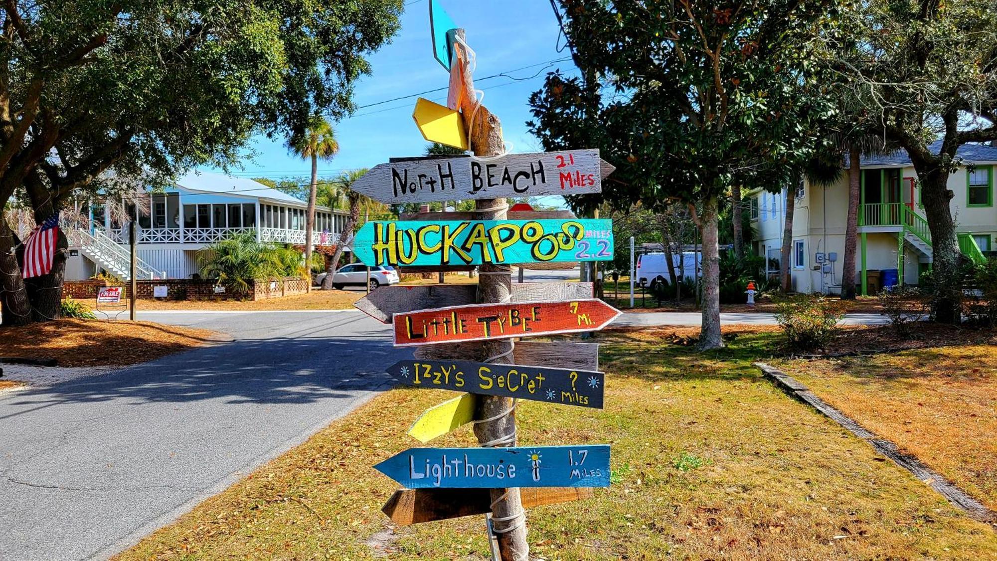 1201 Lovell Avenue By Tybee Beach Vacation Rentals タイビーアイランド エクステリア 写真